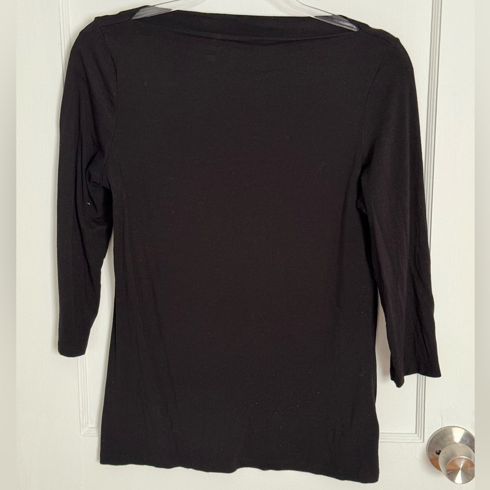 Black 3 quarter sleeve top. Used.